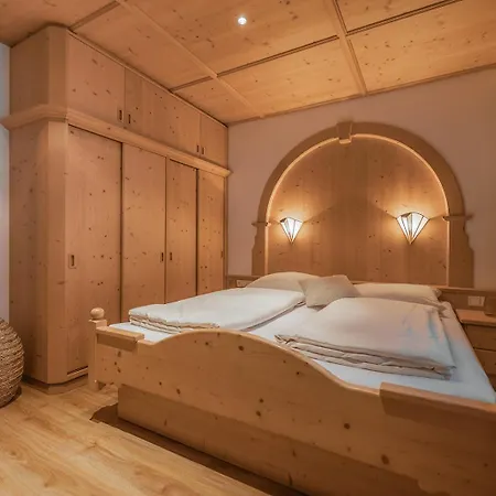 Apartment Fraeulein Nannerl - Boutique Mit Saunahaus Gerlos
