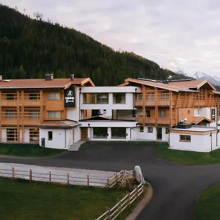 Fraeulein Nannerl - Boutique Mit Saunahaus Gerlos