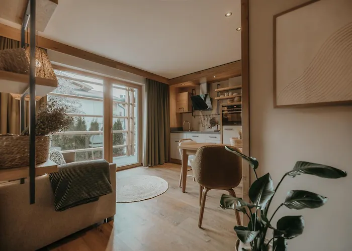 Fraeulein Nannerl - Boutique Mit Saunahaus * Gerlos