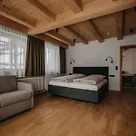 Fraeulein Nannerl - Boutique Mit Saunahaus Апартаменты *