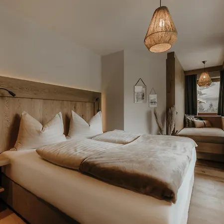 Fraeulein Nannerl - Boutique Mit Saunahaus Gerlos